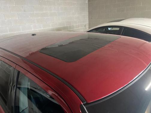 Red 2006 Dodge Magnum SRT8
