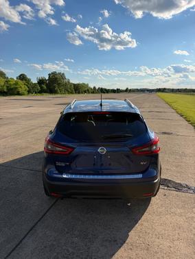 Blue 2021 Nissan Rogue Sport SV