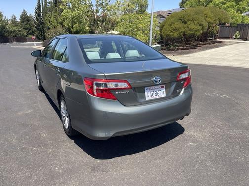 2012 Toyota Camry Hybrid LE