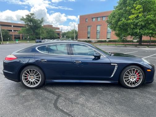 2011 Porsche Panamera Turbo