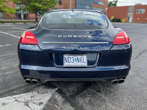 2011 Porsche Panamera Turbo