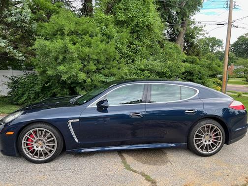 2011 Porsche Panamera Turbo