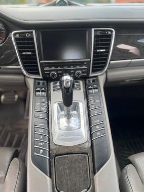 2011 Porsche Panamera Turbo