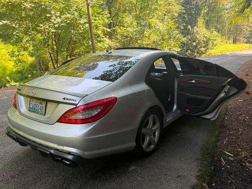 Silver 2012 Mercedes-Benz CLS-Class CLS 550