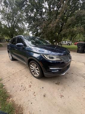 Blue 2015 Lincoln MKC Base