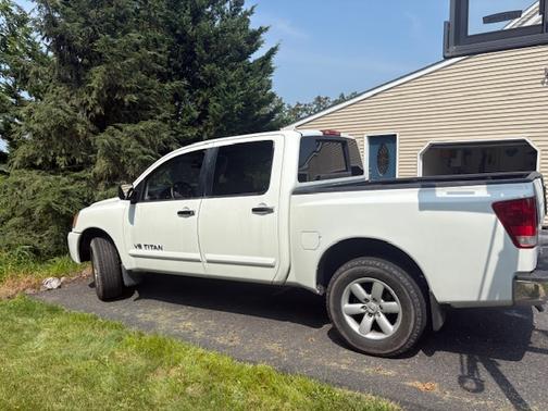 2009 Nissan Titan SE Crew Cab