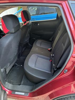 Red 2010 Nissan Rogue SL