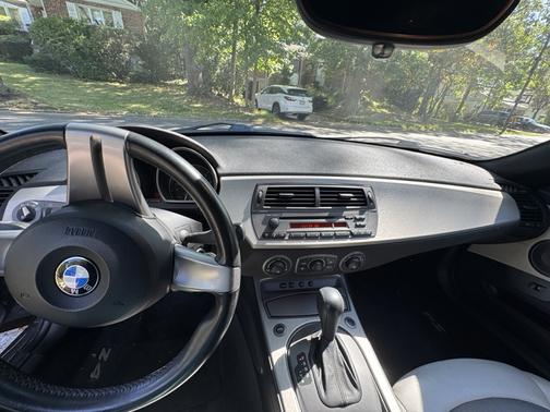 2003 BMW Z4 2.5i Roadster