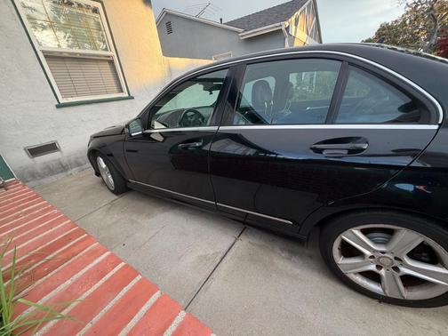 Black 2010 Mercedes-Benz C-Class C 300