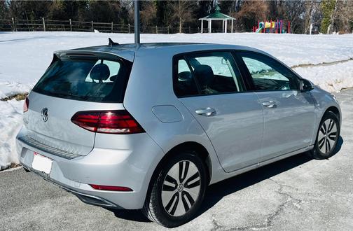 2019 Volkswagen e-Golf SE