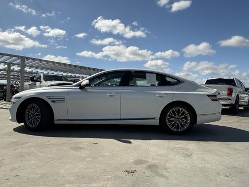 White 2023 Genesis G80 2.5T