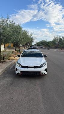 White 2022 Kia Forte GT