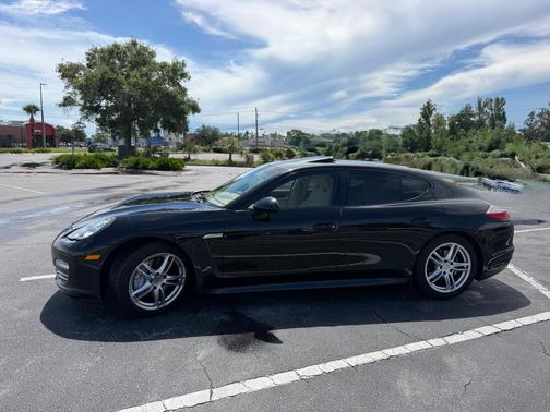 Black 2012 Porsche Panamera Panamera 4
