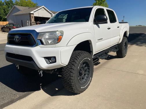 White 2012 Toyota Tacoma Base