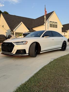 White 2021 Audi S8 4.0T
