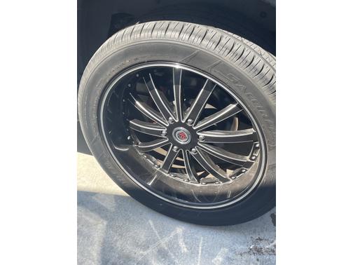 2003 Cadillac Escalade Base