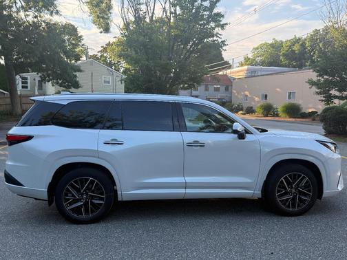 White 2024 Lexus TX 350 Premium