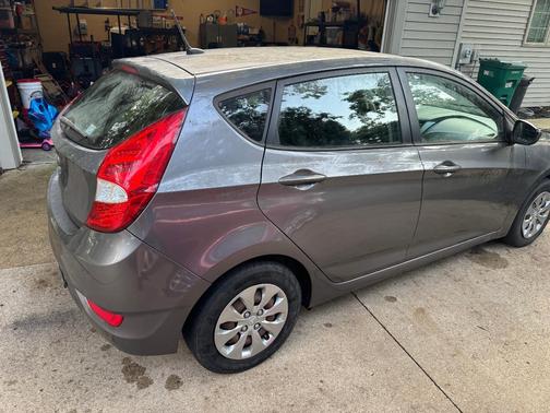 Gray 2017 Hyundai Accent SE