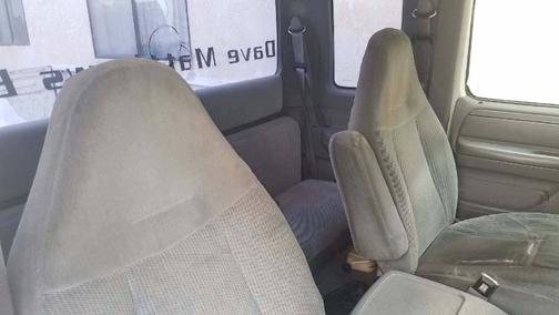 White 1994 Ford F-150 XL SuperCab