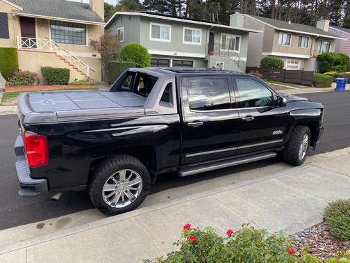 2017 Chevrolet Silverado 1500 High Country