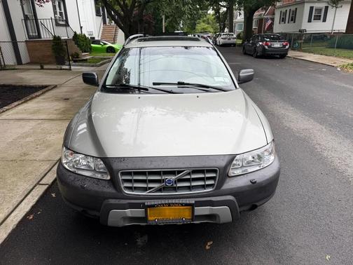 Gray 2006 Volvo XC70 2.5T