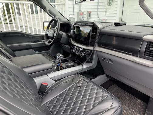 2023 Ford F-150 Lightning XLT