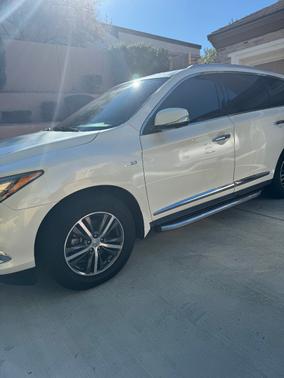 2017 INFINITI QX60 Base