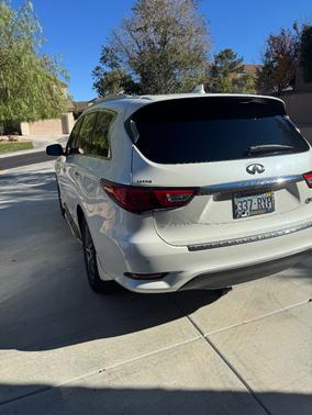 2017 INFINITI QX60 Base