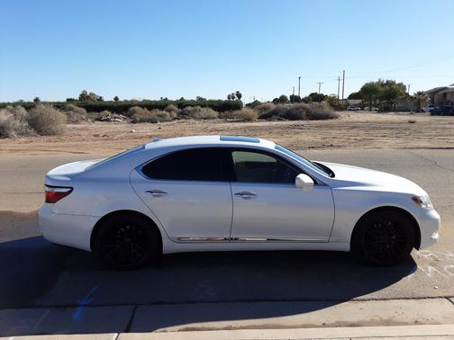 White 2007 Lexus LS 460 Base