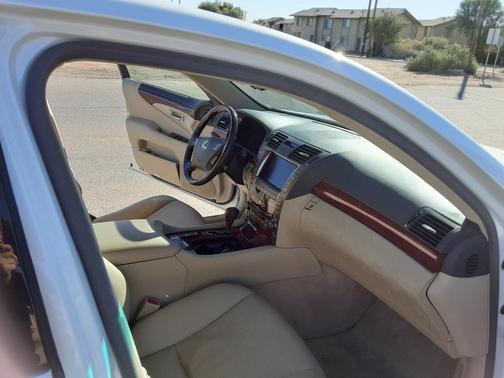 White 2007 Lexus LS 460 Base