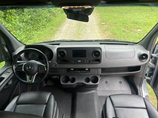 2022 Mercedes-Benz Sprinter 2500 Standard Roof