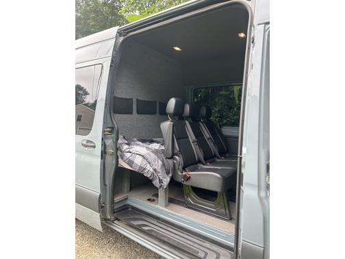 2022 Mercedes-Benz Sprinter 2500 Standard Roof