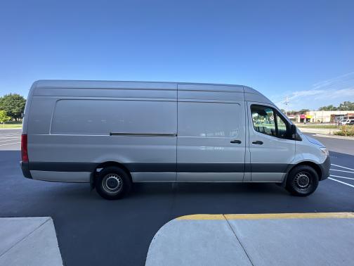 2022 Mercedes-Benz Sprinter 2500 High Roof