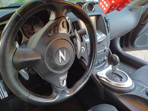 Black 2015 Nissan 370Z Touring