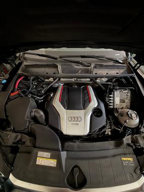 Green 2018 Audi SQ5 3.0T Premium Plus