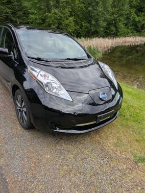 Black 2016 Nissan Leaf SV