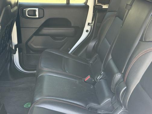White 2021 Jeep Gladiator Rubicon