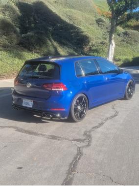2019 Volkswagen Golf R 4-Door w/DCC & Navigation