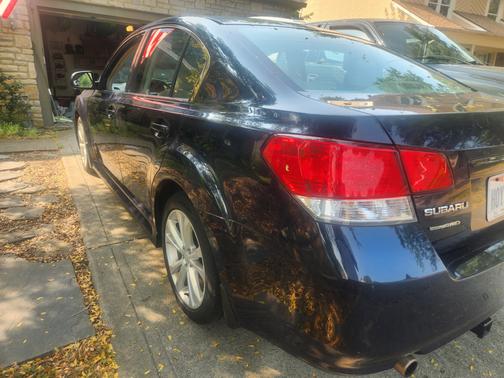2013 Subaru Legacy 2.5i Premium