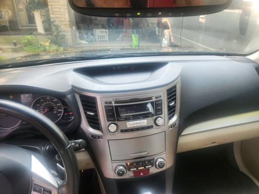 2013 Subaru Legacy 2.5i Premium