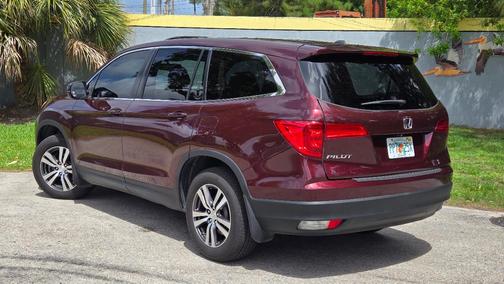 Red 2016 Honda Pilot EX-L