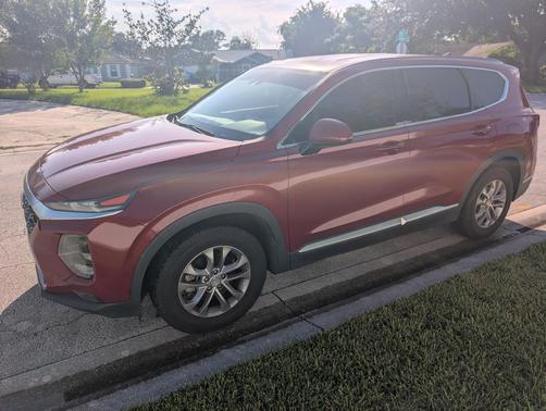 Red 2019 Hyundai SANTA FE SEL 2.4