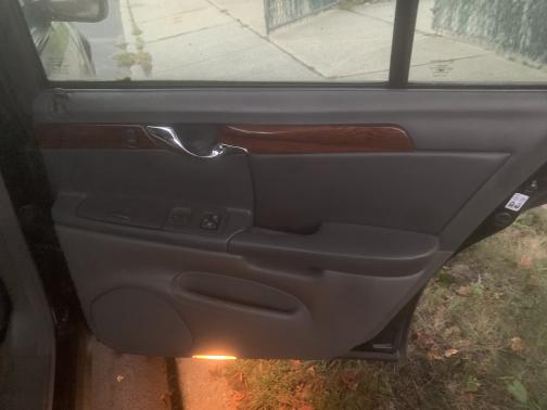 2003 Cadillac DeVille Base