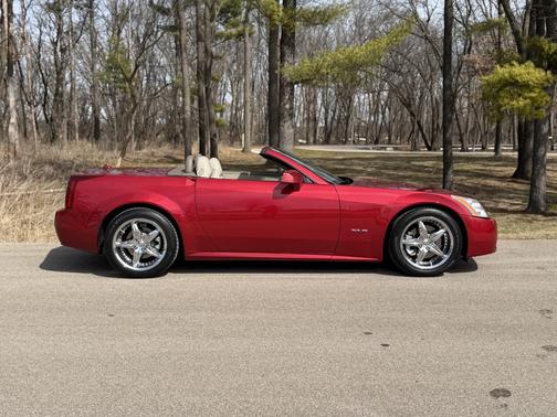 Red 2005 Cadillac XLR Base