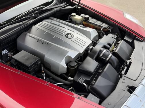 Red 2005 Cadillac XLR Base