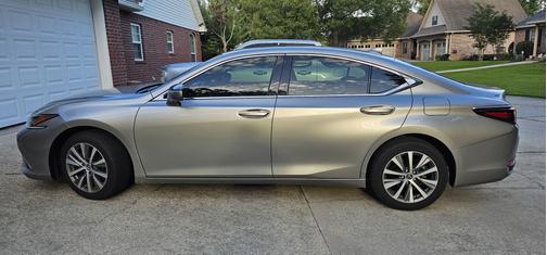 2021 Lexus ES 250 Base