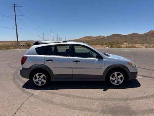 Silver 2006 Pontiac Vibe Base