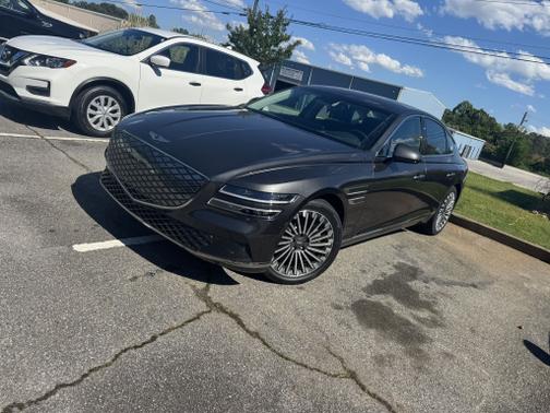 2023 Genesis Electrified G80 Base
