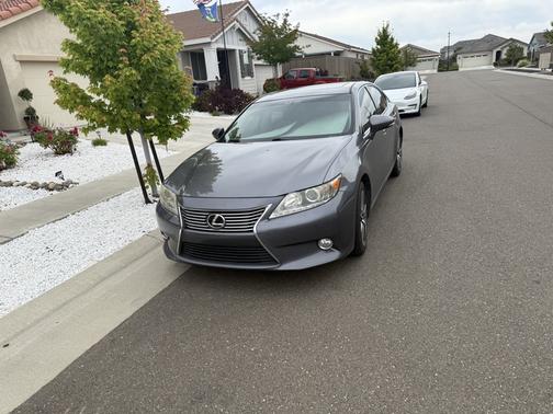 Gray 2013 Lexus ES 350 Base