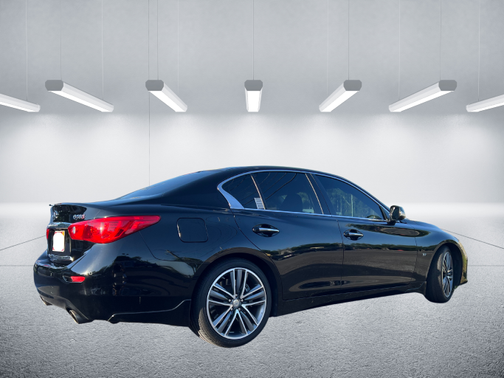 2015 INFINITI Q50 Sport